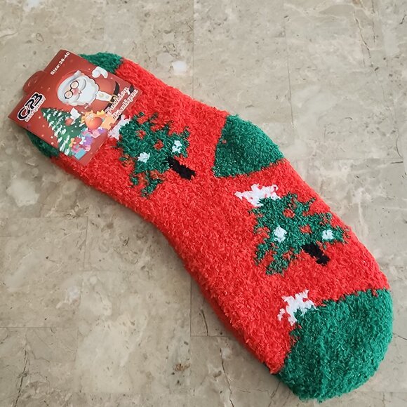 Women's Colorful Christmas Fluffy Socks (2pk) - Picture 5 of 6